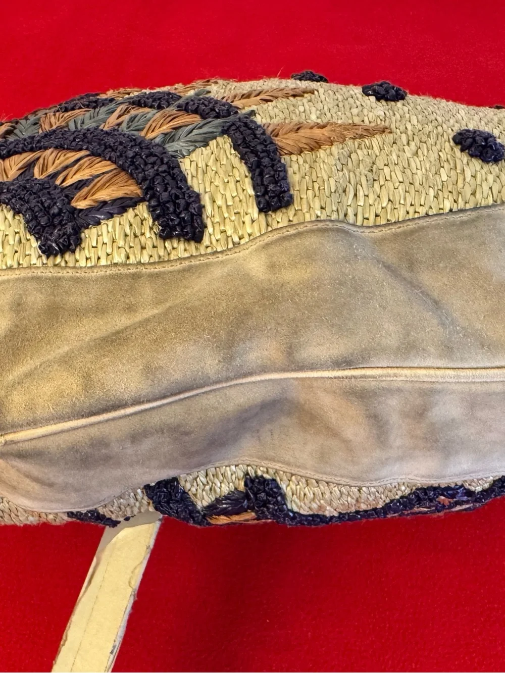 Gucci Beige Suede And Raffia Embroidered Peggy Bamboo Handle Floral Hobo Italy